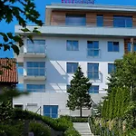 Sea Premium Aparthotel Aparthotel 4*