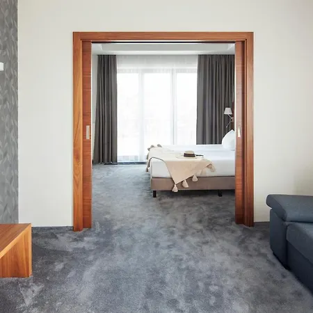 Sea Premium - Destigo Hotel apartamentowy 4*