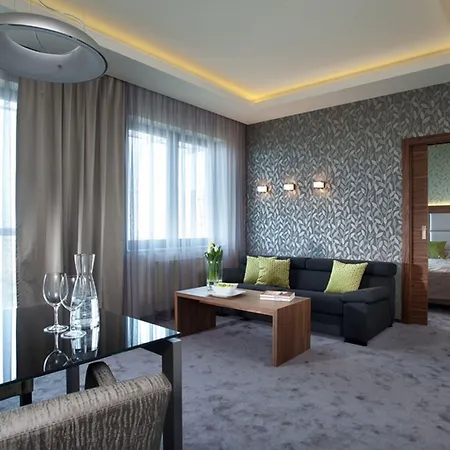 Sea Premium Apartahotel 4*